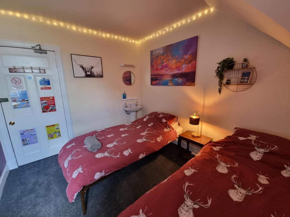 Fort William Backpackers ภายนอก รูปภาพ